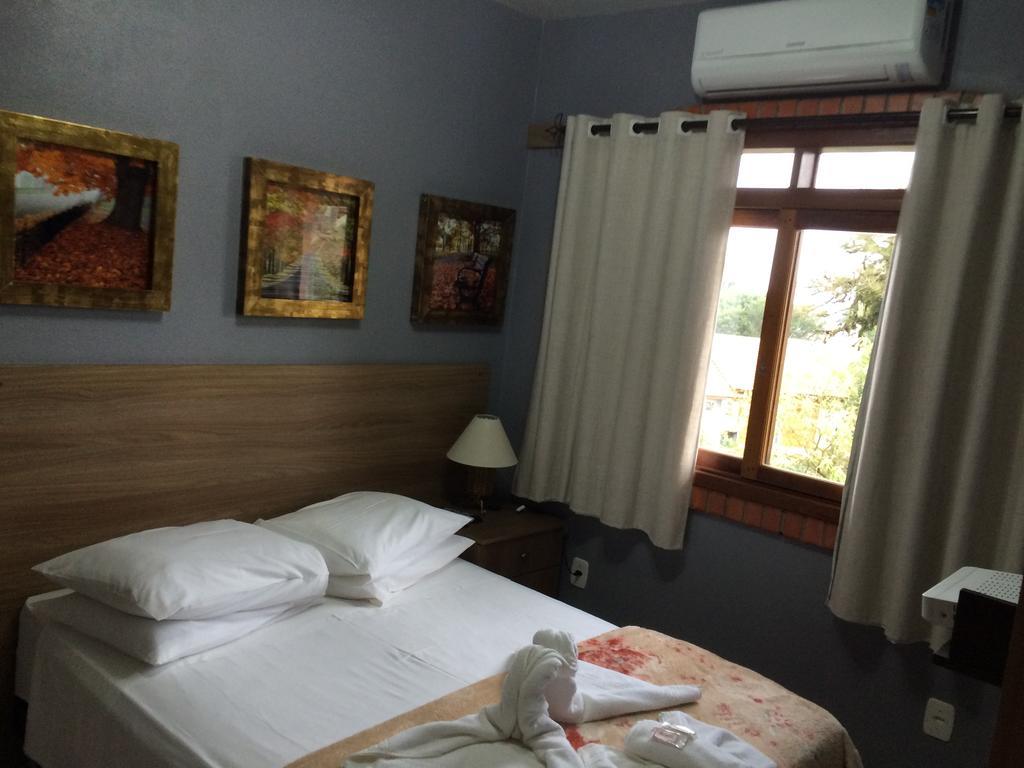 Residencial Quatro Estacoes Daire Canela Dış mekan fotoğraf
