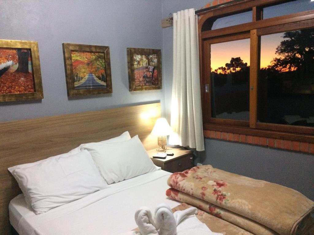 Residencial Quatro Estacoes Daire Canela Dış mekan fotoğraf